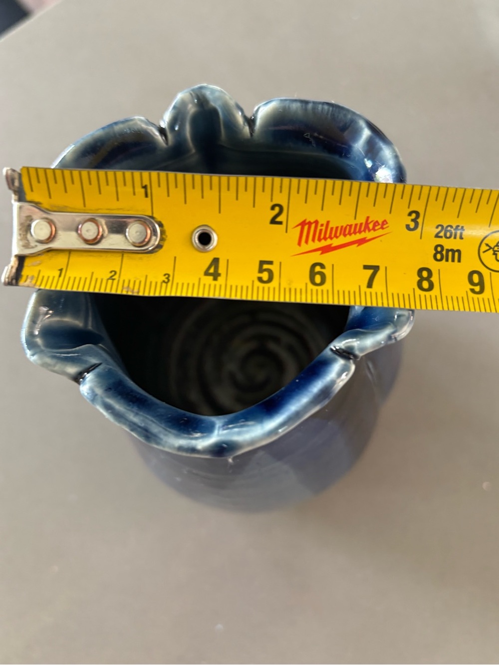 Stunning dependably blue glaze artisan vase made in Canada hand thrown 6” tall - Picture 6 of 6